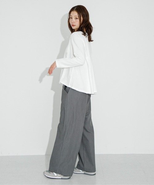 URBAN RESEARCH Sonny Label（アーバンリサーチサニーレーベル）の「バックタックフレアカットプルオーバー（Tシャツ/カットソー・レディース・オフホワイト/チャコールグレー/ベージュ系その他・FREE）」の12枚目の写真