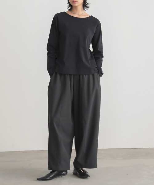 for/c(フォーシー)の「バックツイストロンT【サスティナブル】(Tシャツ/カットソー・レディース・ブラック/オフホワイト・M/L)」の6枚目の写真