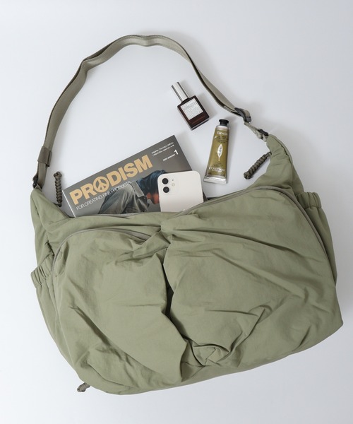 WILD THINGS PUFF LARGE SHOULDER BAG ナイロンボンディング