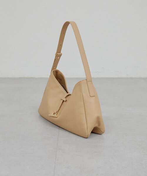 GALLARDAGALANTE（ガリャルダガランテ）の「【2.718】フロントバーワンショルダー（ショルダーバッグ・レディース・ベージュ/ブラック・FREE）」の14枚目の写真