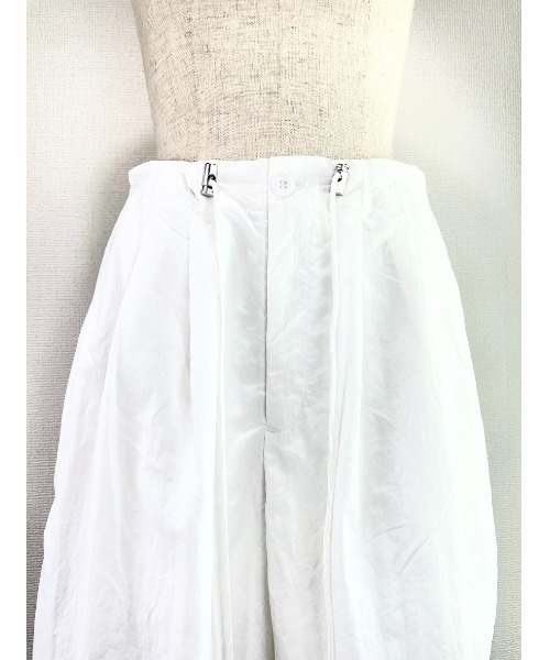 WORLD WIDE LOVE!(ワールドワイドラブ)の「グログランタックパンツ(その他パンツ・レディース・ベージュ/オフホワイト/ネイビー・1)」の9枚目の写真
