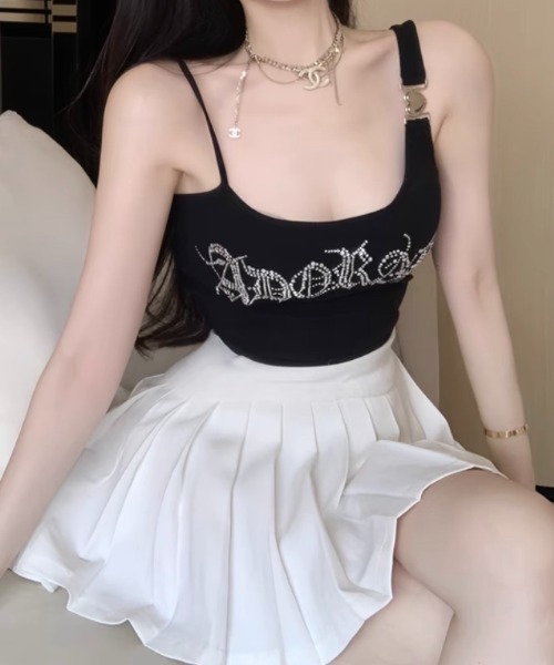 lilful(リルフル)の「【カップ付き】ハートストラップ ラインストーンロゴ タンクトップキャミ(キャミソール・レディース・イエロー/ブラック/ブラウン/ホワイト・F)」の13枚目の写真