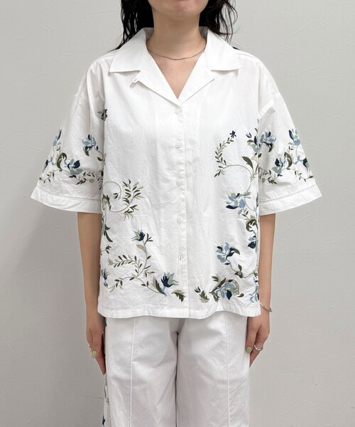 fredy emue(フレディエミュ)の「《セットアップ対応》カラフル刺繍シャツ(シャツ/ブラウス・レディース・ブラック/オフホワイト・38)」の20枚目の写真