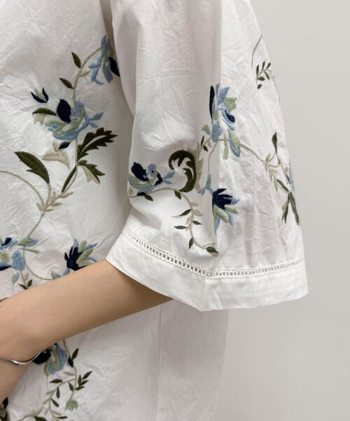 fredy emue(フレディエミュ)の「《セットアップ対応》カラフル刺繍シャツ(シャツ/ブラウス・レディース・ブラック/オフホワイト・38)」の15枚目の写真