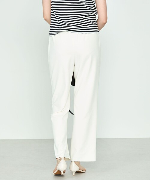 NOLLEY’S Sophi(ノーリーズソフィ)の「《セットアップ対応》ウォッシャブルマルチファンクションイージーセミフレアパンツ(その他パンツ・レディース・ブラック/オフホワイト・38/36/34)」の14枚目の写真