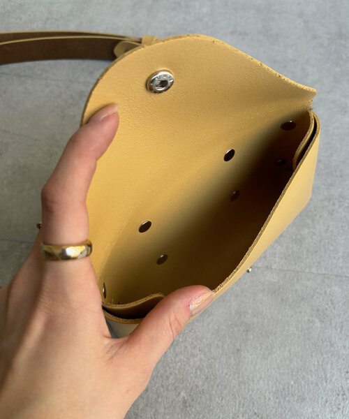 DouDou（ドゥドゥ）の「レザーベルトバッグ（ショルダーバッグ・レディース・イエロー/ブラウン/ブラック・FREE）」の19枚目の写真