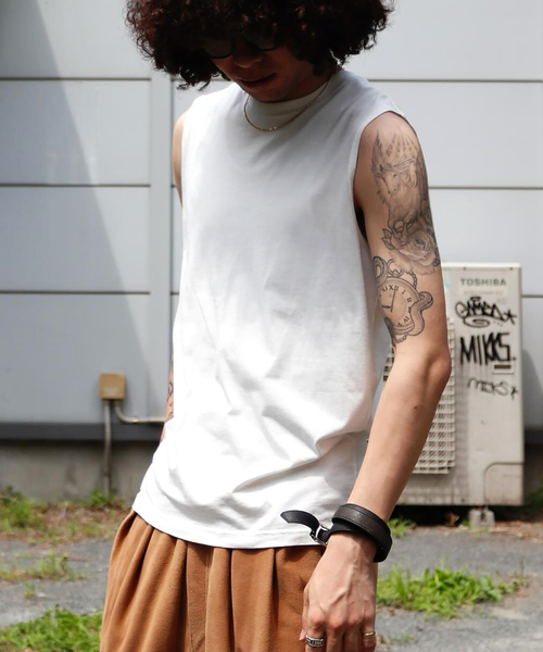 THE INOUE BROTHERS(ザイノウエブラザーズ)の「THE INOUE BROTHERS / ザ イノウエブラザーズ No Sleeve Top(Tシャツ/カットソー・メンズ・ブラック/ホワイト・MEDIUM/LARGE)」の2枚目の写真
