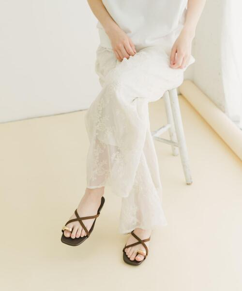 ITEMS URBANRESEARCH(アイテムズ アーバンリサーチ)の「シアー刺繍イージーパンツ(その他パンツ・レディース・ホワイト/ブラック・FREE)」の8枚目の写真