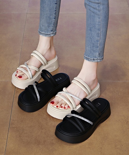 Miniministore(ミニミニストア)の「厚底サンダル クロスストラップ夏靴 軽量(サンダル・レディース・ブラック/アイボリー・24.0cm/23.5cm/23.0cm/22.5cm/24.5cm)」の4枚目の写真