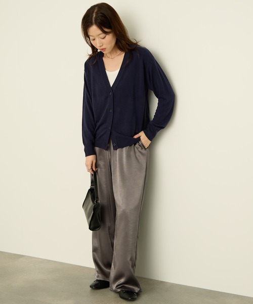 NAVY(ネイビー)の「nAvy カシミヤタッチVカーディガン(カーディガン/ボレロ・レディース・ネイビー/ブラック/チャコールグレー・M/L)」の13枚目の写真