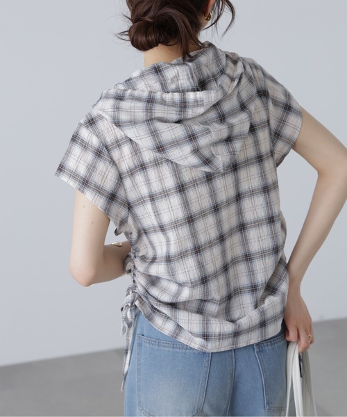 FREE'S MART(フリーズマート)の「チェック柄フードキャップスリーブシャツ(シャツ/ブラウス・レディース・ベージュ系その他/ダークネイビー・FREE)」の14枚目の写真