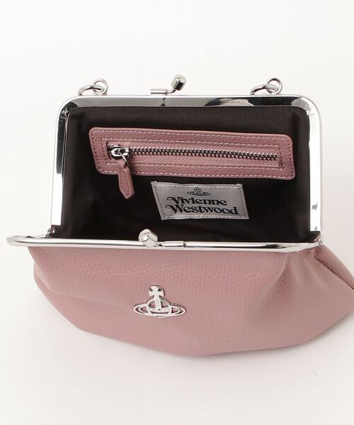 Vivienne Westwood MAN（ヴィヴィアンウエストウッドマン）の「GRANNY FRAME PURSE（ショルダーバッグ・メンズ・ライトピンク・FREE）」の4枚目の写真