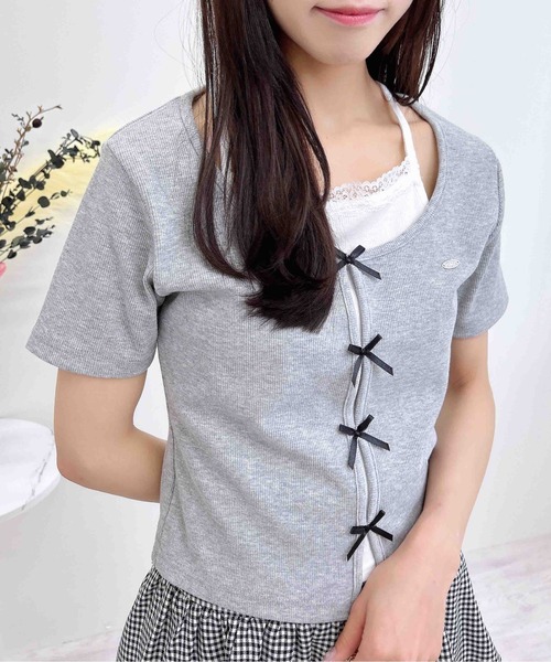 INGNI(イング)の「プレート付レイヤード前リボンリブトップス(Tシャツ/カットソー・レディース・ブラック×ホワイト/グレー×ホワイト/ホワイト系/ピンク系2・M)」の3枚目の写真