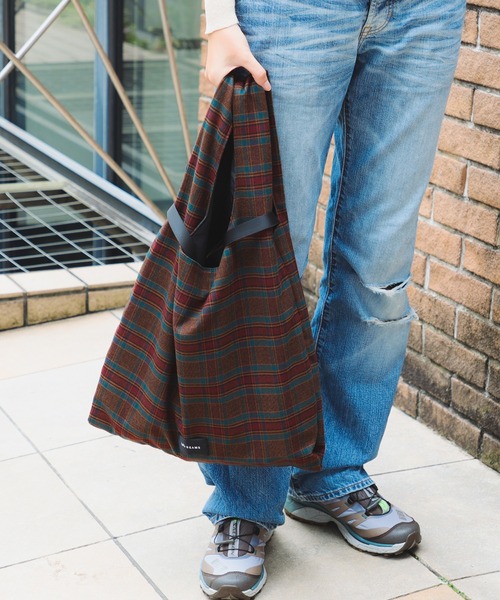 bpr BEAMS（ビーピーアール ビームス ）の「チェック ショッパー L（トートバッグ・レディース・その他/その他1/その他2・ONE SIZE）」の2枚目の写真