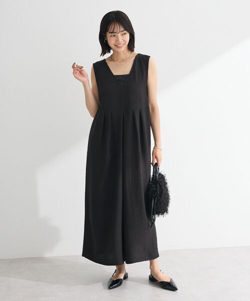 Green　Parks（グリーンパークス）の「接触冷感 麻調ゆったりサロペット（サロペット/オーバーオール・レディース・ブラウン/ブラック/グレー・FREE）」の6枚目の写真