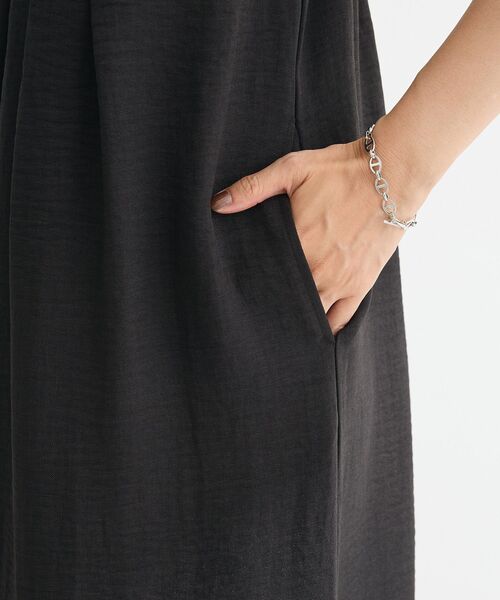 Green　Parks（グリーンパークス）の「接触冷感 麻調ゆったりサロペット（サロペット/オーバーオール・レディース・ブラウン/ブラック/グレー・FREE）」の21枚目の写真