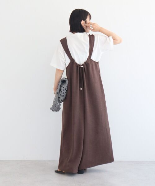 Green　Parks（グリーンパークス）の「接触冷感 麻調ゆったりサロペット（サロペット/オーバーオール・レディース・ブラウン/ブラック/グレー・FREE）」の11枚目の写真