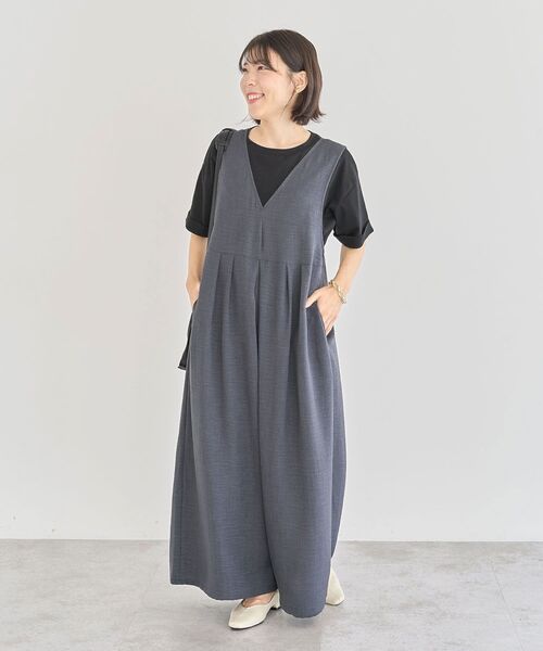 Green　Parks（グリーンパークス）の「接触冷感 麻調ゆったりサロペット（サロペット/オーバーオール・レディース・ブラウン/ブラック/グレー・FREE）」の7枚目の写真