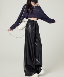 urge：（アージコロン ）の「【URGE：】合成皮革 イージーパンツ（その他パンツ）」