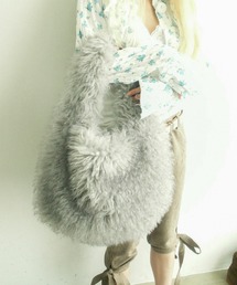 igi（イジ）の「MUDDY DOG TOTE  / バイカラーラウンドファーバッグ（トートバッグ）」