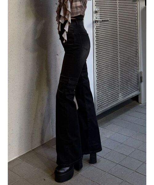 EMODA（エモダ）の「ハイカバーフレアパギンス（デニムパンツ・レディース・インディゴブルー/ブラック・SMALL/MEDIUM/X-SMALL）」の2枚目の写真