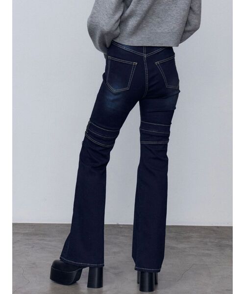 EMODA（エモダ）の「ハイカバーフレアパギンス（デニムパンツ・レディース・インディゴブルー/ブラック・SMALL/MEDIUM/X-SMALL）」の17枚目の写真