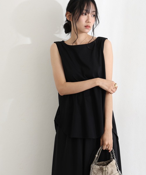 ElegChic(エレグシック)の「脇 タック ノースリーブトップス(タンクトップ・レディース・ホワイト/ベージュ/ブラック・M/XL/4L)」の1枚目の写真
