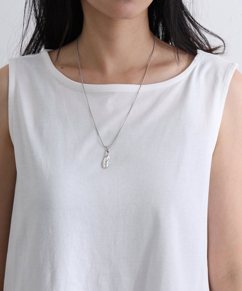 ElegChic(エレグシック)の「脇 タック ノースリーブトップス(タンクトップ・レディース・ホワイト/ベージュ/ブラック・M/XL/4L)」の16枚目の写真
