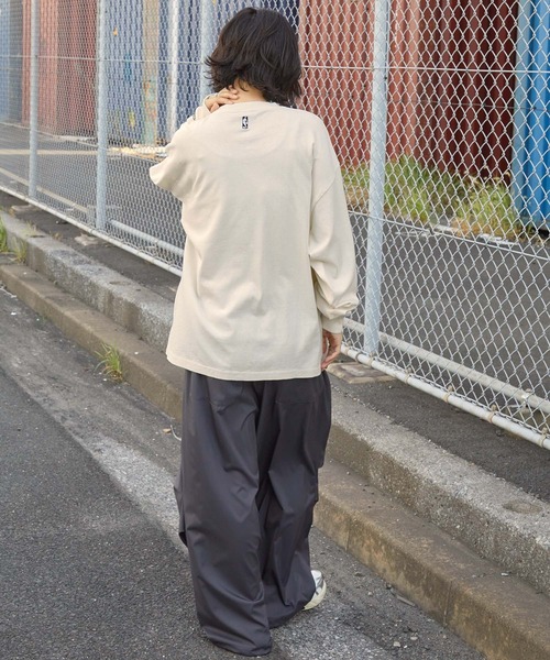 NBA（エヌビーエー）の「NBA/エヌビーエー 別注 チームロゴ刺繍/プリント ヴィンテージ加工 ビッグシルエットロンT（Tシャツ/カットソー・メンズ・ブラック/ホワイト系/オフホワイト/ブラウン/ブラック系1/ブラック系・L/M）」の21枚目の写真