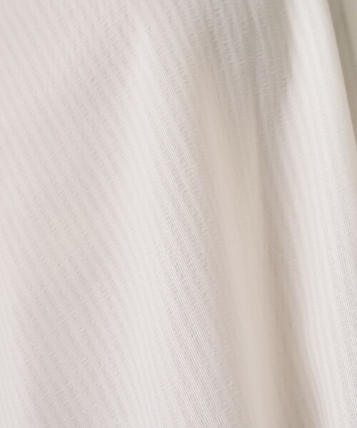 UNITED TOKYO（ユナイテッドトウキョウ）の「バックテールフレアシャツ｜ウォッシャブル/冷房対策/防シワ/シアーシャツ/秋服（シャツ/ブラウス・レディース・アイボリー/ライトグレー・FREE）」の9枚目の写真