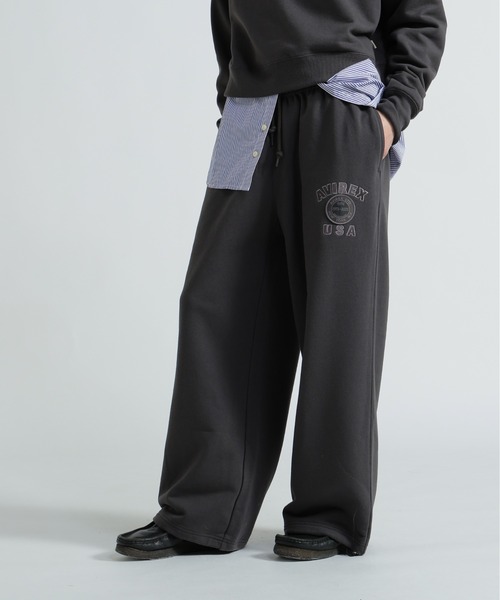 AVIREX(アヴィレックス)の「《直営店限定》AVIREX 50th VARSITY PANTS/バーシティーパンツ(スウェットパンツ・レディース・エンジ/チャコールグレー/オフホワイト・S/M)」の3枚目の写真