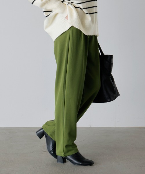 HUG.U（ハグユー）の「＜選べる3丈/2タイプ＞ シワになりにくい美シルエットパンツ（その他パンツ・レディース・ブラック/ネイビー/ブラウン/レッド/オリーブ/ブラック系その他/ブラウン系その他/グリーン系その他/ブルー系その他/レッド系その他/グレイッシュブルー/ブルー系その他2・M(レギュラー丈)/M(トール丈)/L(レギュラー丈)/L(トール丈)/M(ショート丈)/L(ショート丈)）」の7枚目の写真