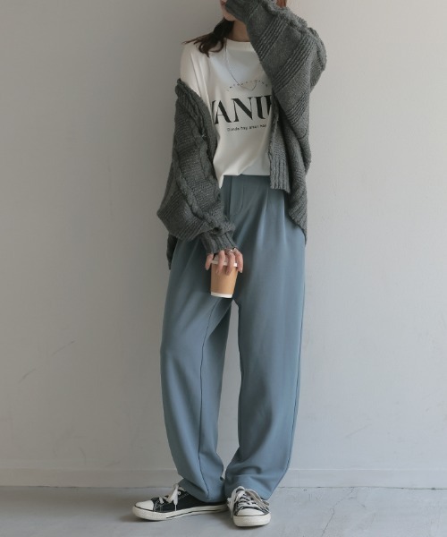 HUG.U（ハグユー）の「＜選べる3丈/2タイプ＞ シワになりにくい美シルエットパンツ（その他パンツ・レディース・ブラック/ネイビー/ブラウン/レッド/オリーブ/ブラック系その他/ブラウン系その他/グリーン系その他/ブルー系その他/レッド系その他/グレイッシュブルー/ブルー系その他2・M(レギュラー丈)/M(トール丈)/L(レギュラー丈)/L(トール丈)/M(ショート丈)/L(ショート丈)）」の9枚目の写真