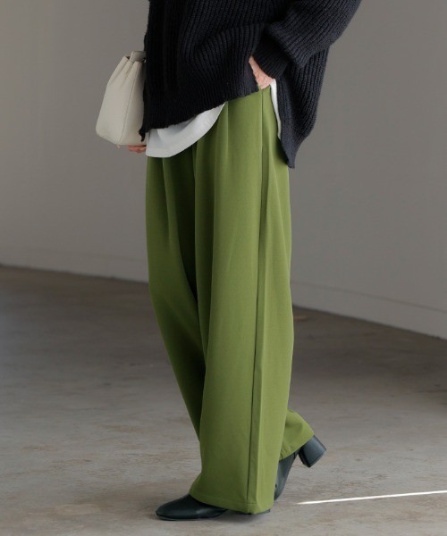 HUG.U（ハグユー）の「＜選べる3丈/2タイプ＞ シワになりにくい美シルエットパンツ（その他パンツ・レディース・ブラック/ネイビー/ブラウン/レッド/オリーブ/ブラック系その他/ブラウン系その他/グリーン系その他/ブルー系その他/レッド系その他/グレイッシュブルー/ブルー系その他2・M(レギュラー丈)/M(トール丈)/L(レギュラー丈)/L(トール丈)/M(ショート丈)/L(ショート丈)）」の6枚目の写真