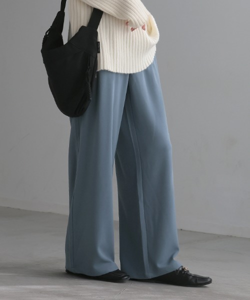 HUG.U（ハグユー）の「＜選べる3丈/2タイプ＞ シワになりにくい美シルエットパンツ（その他パンツ・レディース・ブラック/ネイビー/ブラウン/レッド/オリーブ/ブラック系その他/ブラウン系その他/グリーン系その他/ブルー系その他/レッド系その他/グレイッシュブルー/ブルー系その他2・M(レギュラー丈)/M(トール丈)/L(レギュラー丈)/L(トール丈)/M(ショート丈)/L(ショート丈)）」の18枚目の写真