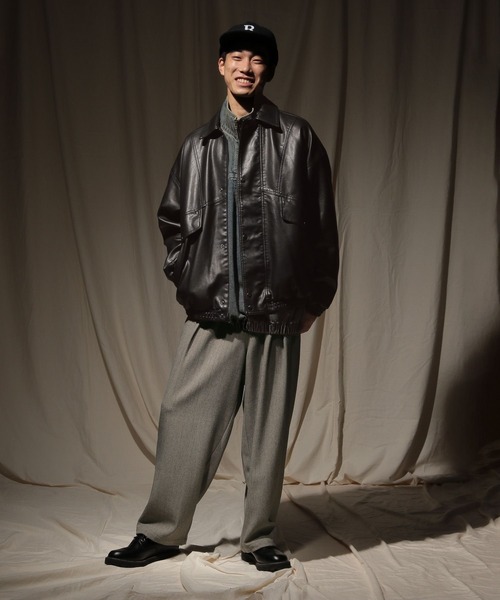 niko and...（ニコアンド）の「フェイクレザーブルゾン（ブルゾン・メンズ・ブラック/ダークブラウン・MEDIUM/LARGE）」の13枚目の写真