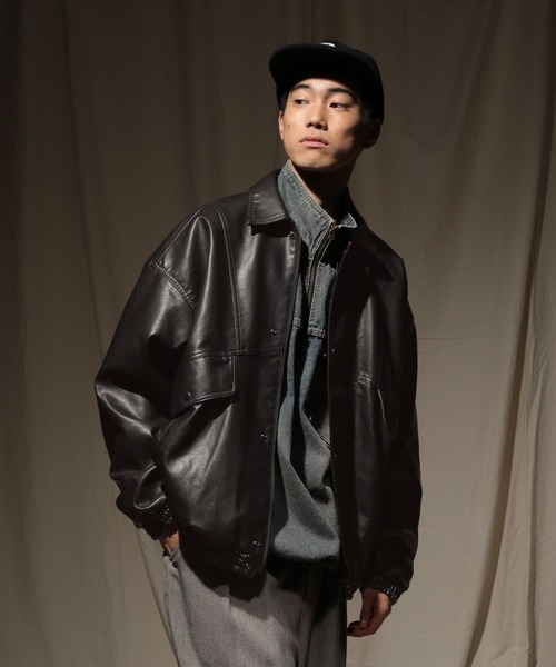 niko and...（ニコアンド）の「フェイクレザーブルゾン（ブルゾン・メンズ・ブラック/ダークブラウン・MEDIUM/LARGE）」の16枚目の写真