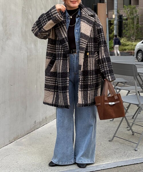 Chez toi（シェトワ）の「ブークレファーチェックコート（その他アウター・レディース・グレイッシュベージュ/ネイビー/ベージュ・FREE）」の5枚目の写真