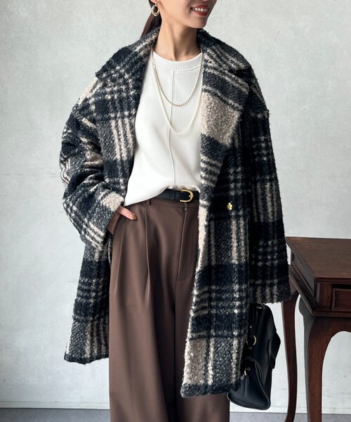 Chez toi（シェトワ）の「ブークレファーチェックコート（その他アウター・レディース・グレイッシュベージュ/ネイビー/ベージュ・FREE）」の13枚目の写真