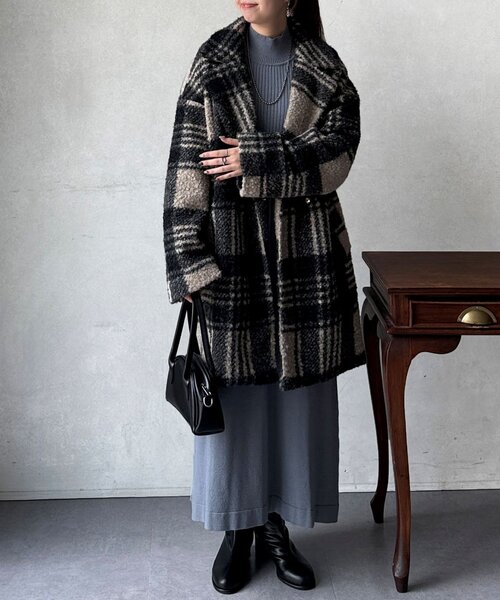 Chez toi（シェトワ）の「ブークレファーチェックコート（その他