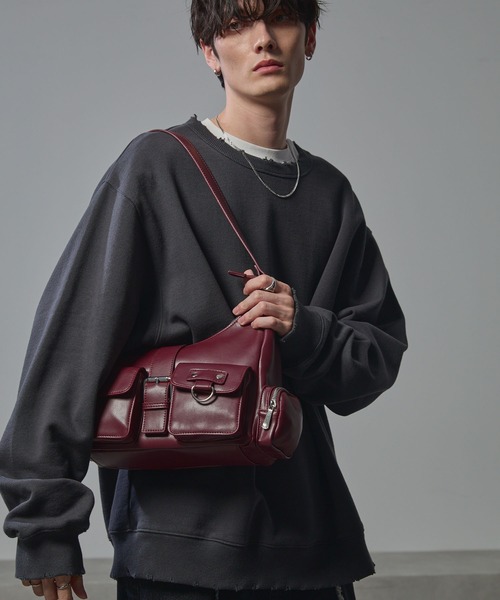 ANEDIST（アンディスト）の「half moon multi pocket shoulder bag 