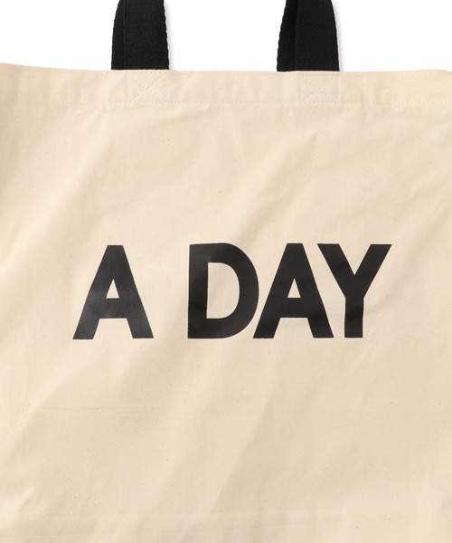 AMERICANA（アメリカーナ）の「【Americana（アメリカーナ） for SALON】2WAYトートバッグ（トートバッグ・レディース・ホワイト/ブラック・FREE）」の9枚目の写真