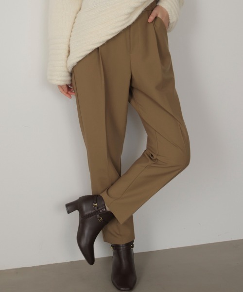 Bou Jeloud(ブージュルード)の「スラっとテーパードパンツ(その他パンツ・レディース・カーキ/ブラック/キャメル/ベージュ・38/40)」の4枚目の写真