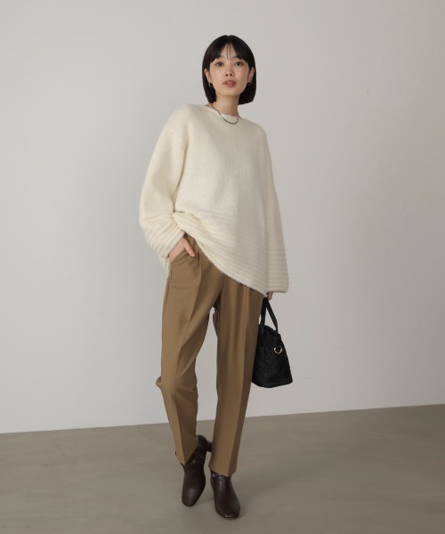 Bou Jeloud(ブージュルード)の「スラっとテーパードパンツ(その他パンツ・レディース・カーキ/ブラック/キャメル/ベージュ・38/40)」の14枚目の写真