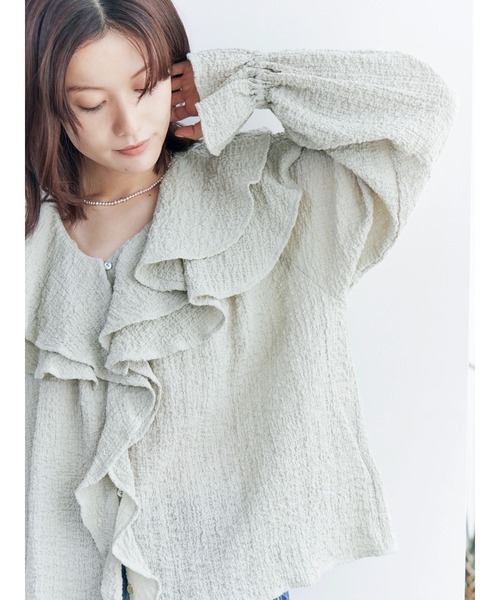 Ungrid（アングリッド）の「フリルデザインブラウス（シャツ/ブラウス・レディース・オフホワイト/ブルー/ブラック・FREE）」の6枚目の写真