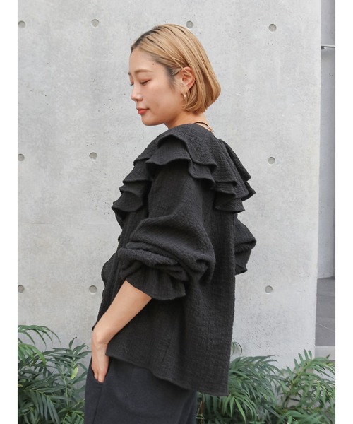 Ungrid（アングリッド）の「フリルデザインブラウス（シャツ/ブラウス・レディース・オフホワイト/ブルー/ブラック・FREE）」の17枚目の写真