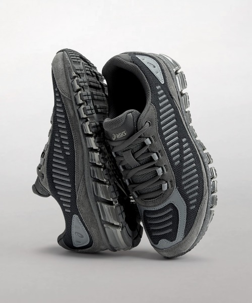 ASICS(アシックス)の「GEL-QUANTUM 360 I AMP 1203A731.001(スニーカー・メンズ・ブラック・22.5cm/23.0cm/23.5cm/24.0cm/24.5cm/25.0cm/25.5cm/26.0cm/26.5cm/27.0cm/27.5cm/28.0cm/28.5cm/29.0cm)」の1枚目の写真