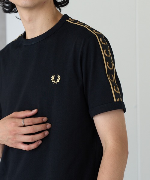 FRED PERRY（フレッドペリー）の「【FRED PERRY】ONTRAST TAPE RINGER T-SHIRT M4613（Tシャツ/カットソー・メンズ・ブラック/バーガンディー/ネイビー/オフホワイト・XL/L/M/S）」の3枚目の写真