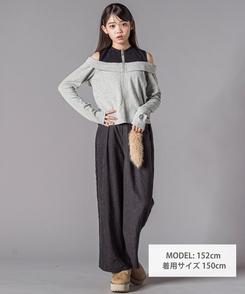 ZIDDY（ジディ）の「オフショルダージップトップス(130~160cm)（Tシャツ/カットソー・キッズ・グレー/ブラック・130cm/FREE/150cm/140cm）」の17枚目の写真