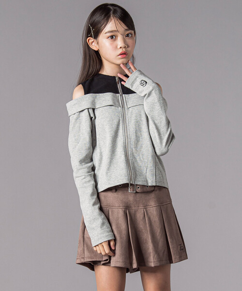 ZIDDY（ジディ）の「オフショルダージップトップス(130~160cm)（Tシャツ/カットソー・キッズ・グレー/ブラック・130cm/FREE/150cm/140cm）」の13枚目の写真
